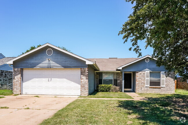 Building Photo - 1517 Caplin Dr