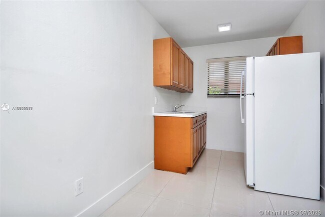 Foto del edificio - 1930 NW 31st St