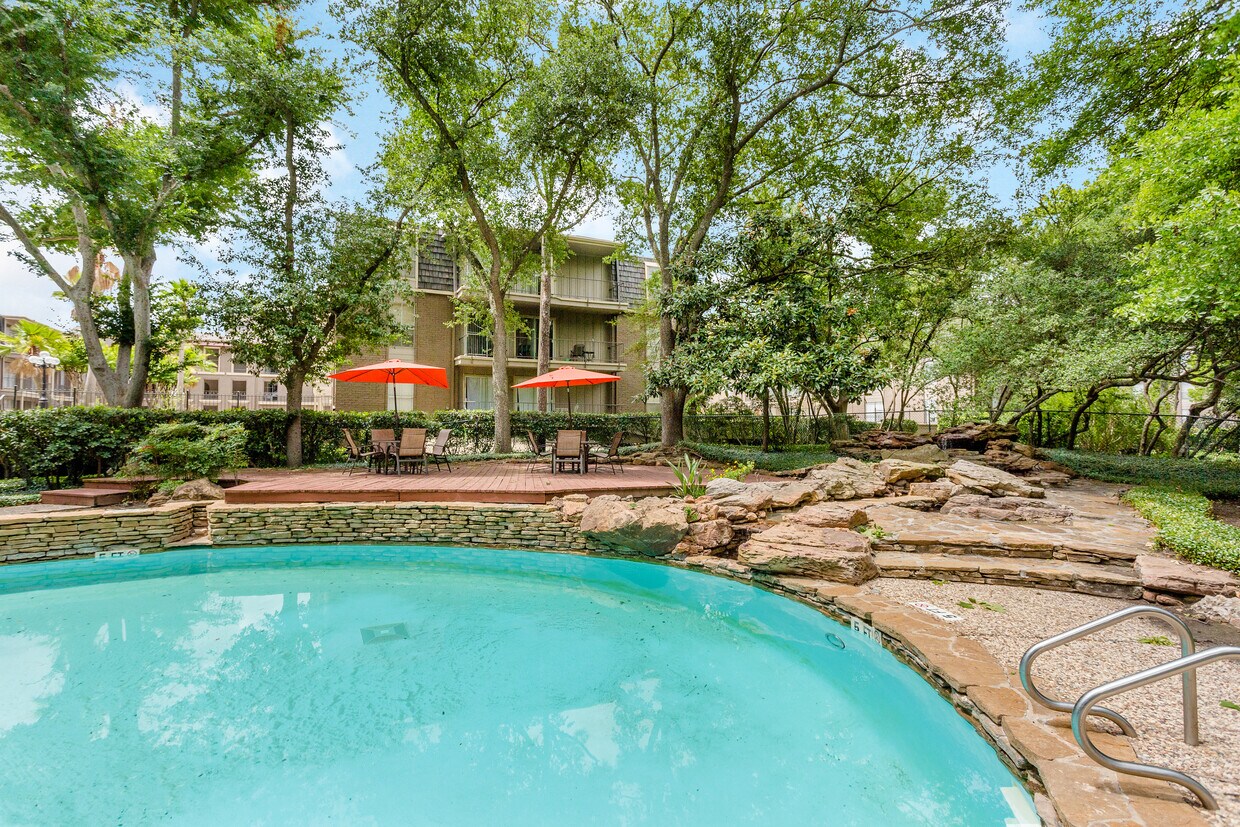 Yorktown Apartments 2530 Yorktown St Houston, TX