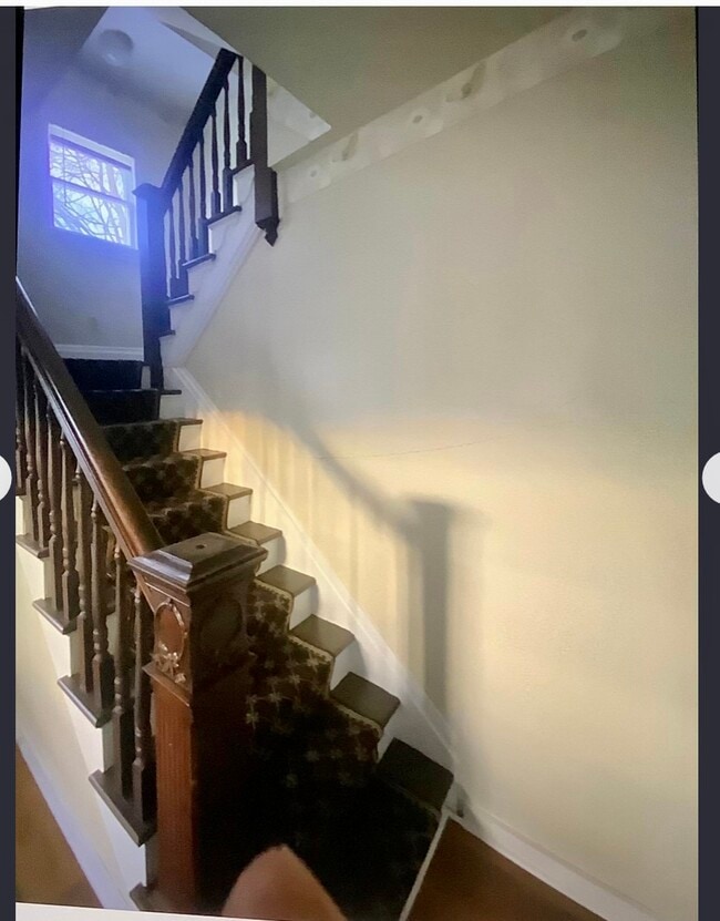 Staircase from bonus room to the 2nd floor - 415 Harrison Ave