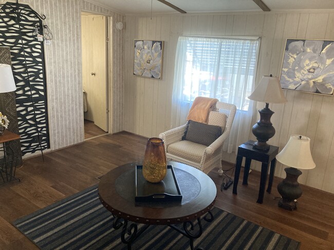 Foto del edificio - 1420 Whisper Cir