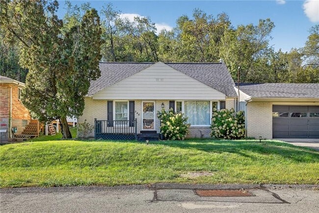 Foto del edificio - 546 Roseland Ave