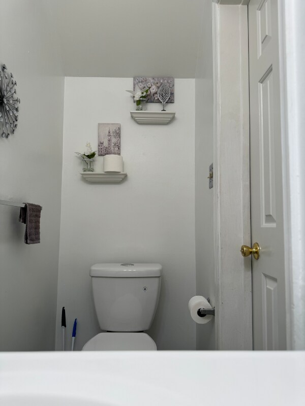 Foto del edificio - 213 Whitewater Dr