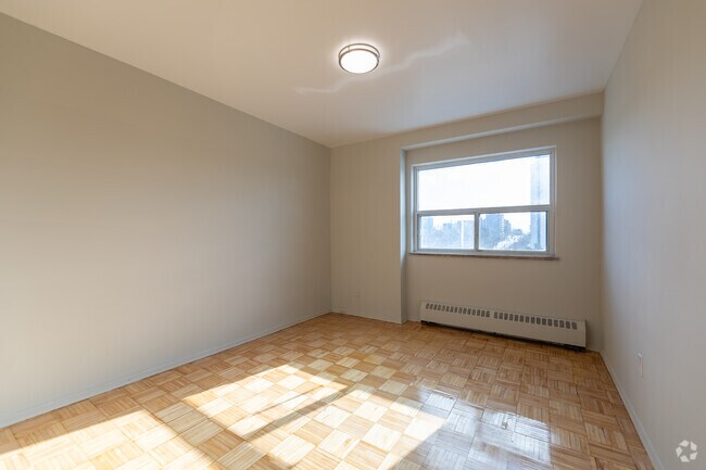 1 chambre, 1 salle de bain - 56 m² - Chambre - 898 Jane St
