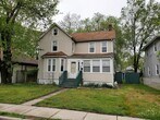 Primary Photo - 19 Manning Pl