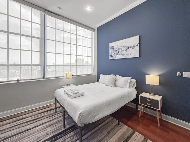 Building Photo - 1421 N 5th St