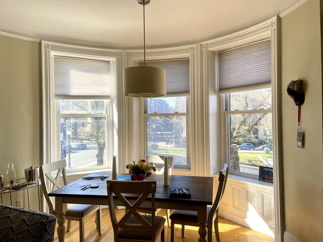 Building Photo - 362 Commonwealth Avenue