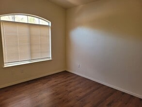 Building Photo - 5820 Day Dreamer Rd NW