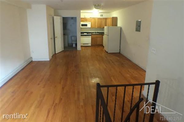 Building Photo - 528 Bergen St