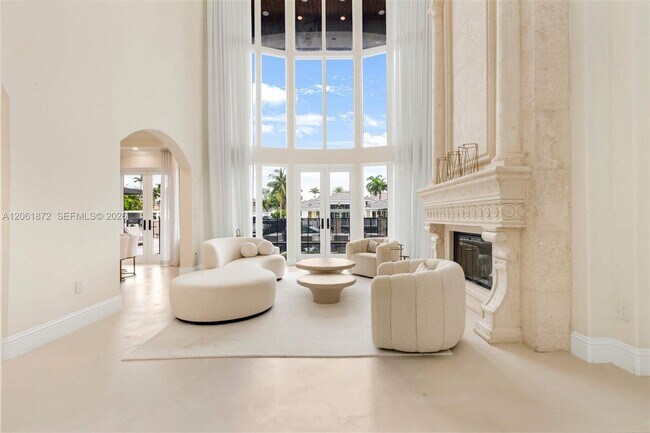 Foto del edificio - 3380 NE 170th St