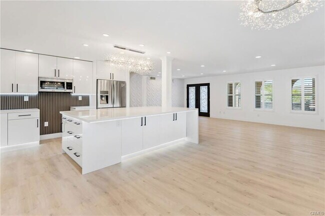 Foto del edificio - 1459 W James Way