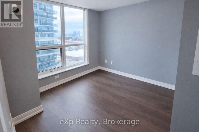 Building Photo - 255 Village Green Square