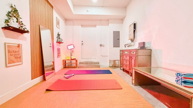 Building Photo - 1163 NW 2nd St