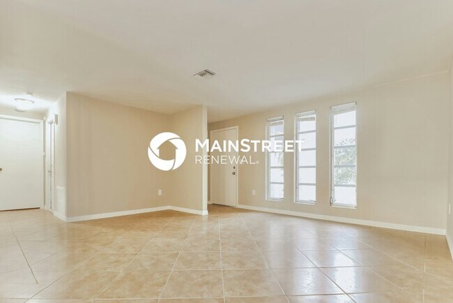 Building Photo - 3 Bedroom Pet-Friendly Home in New Port Ri...