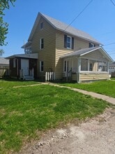 Building Photo - 614 51st St