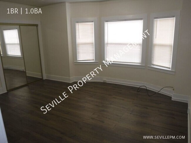 Foto del edificio - 5742 Kingsley Cir