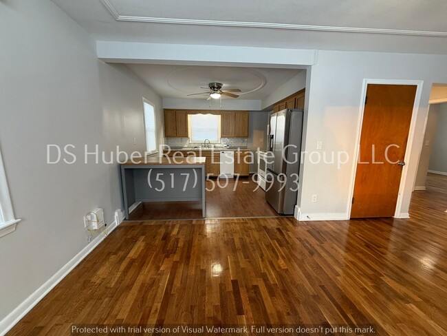 Foto del edificio - 6964 Cooper Rd