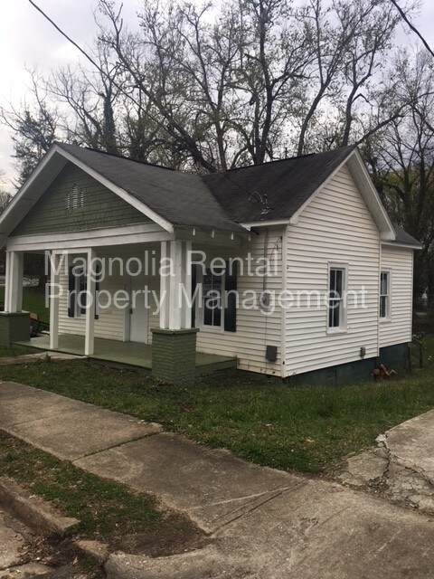Primary Photo - Recently remodeled home in Spartan Mills