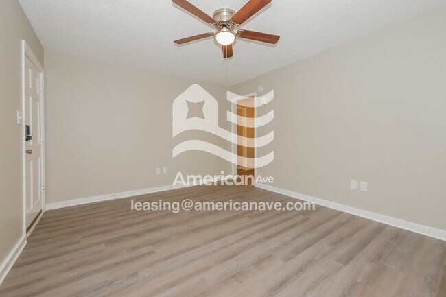 Foto del edificio - 341 Johns Rd