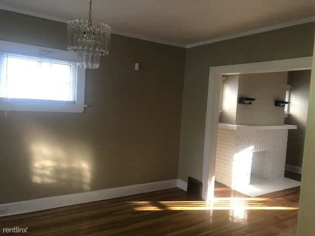 Building Photo - 2 br, 1 bath House - 1076 Elbon Rd