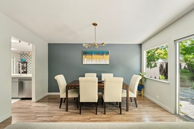 Building Photo - Mid-century Modern Home w/In-law