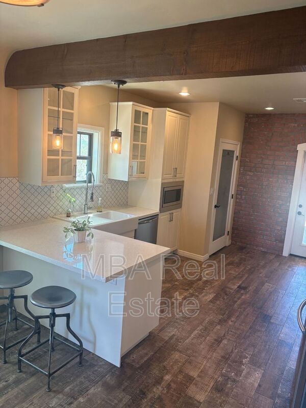 Foto del edificio - 1533 W Willetta St