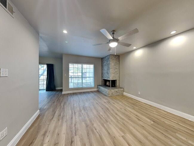 Foto del edificio - 2986 Buttonwood Dr