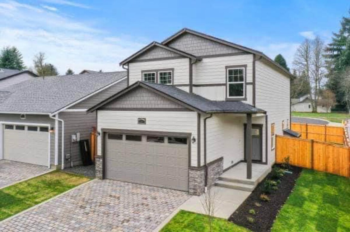 Front of house - 1801 Allen Rd SE