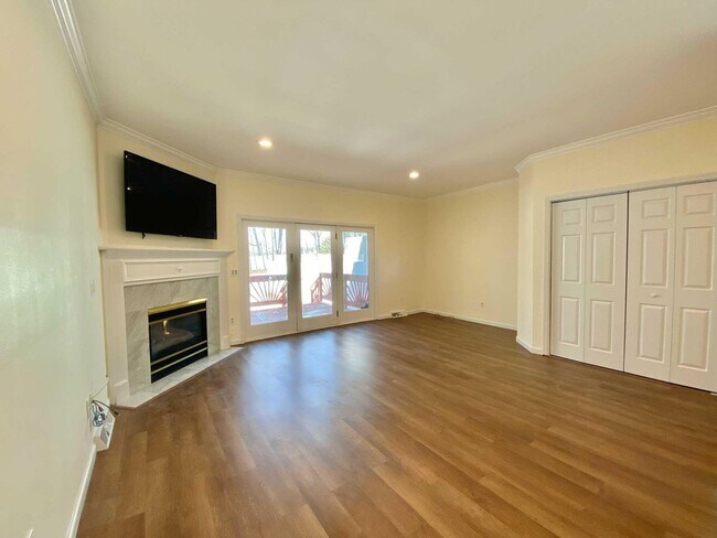 Foto del edificio - 64 Roundtree Ct