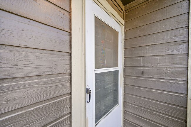 Building Photo - Recently updated Condo in Casa Grande
