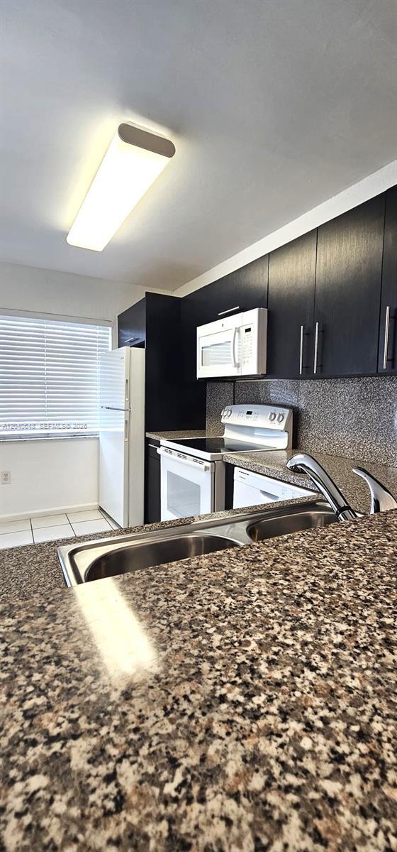 Building Photo - 14169 SW 120th Ct