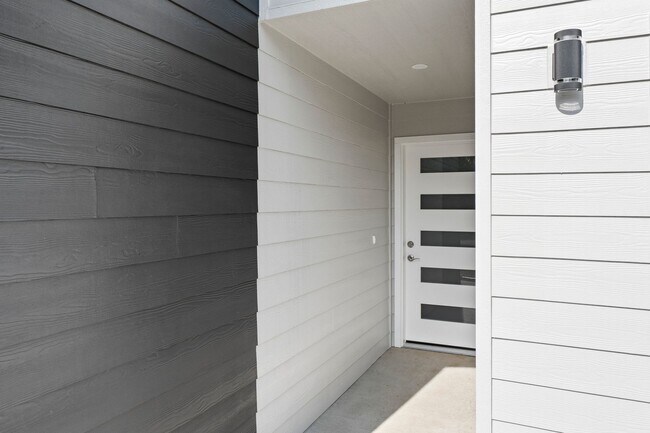 Building Photo - NEW Spokane Valley Duplex for Rent!