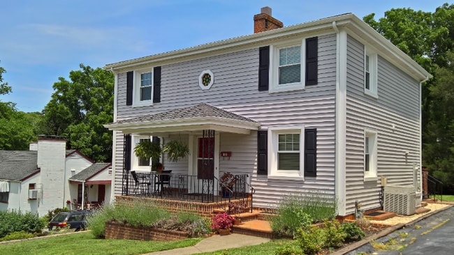 Building Photo - 911 Blenheim Ave