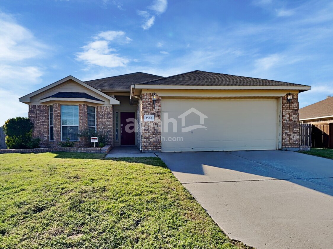 Primary Photo - 1508 Mt Zion Dr