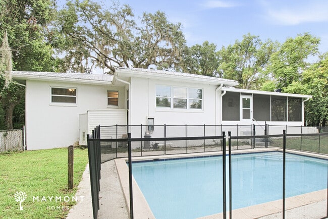 Building Photo - 1406 Eden Dr
