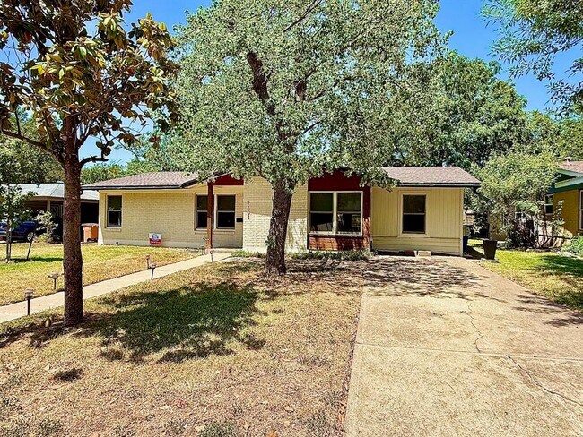 Foto del edificio - 7608 Tisdale Dr