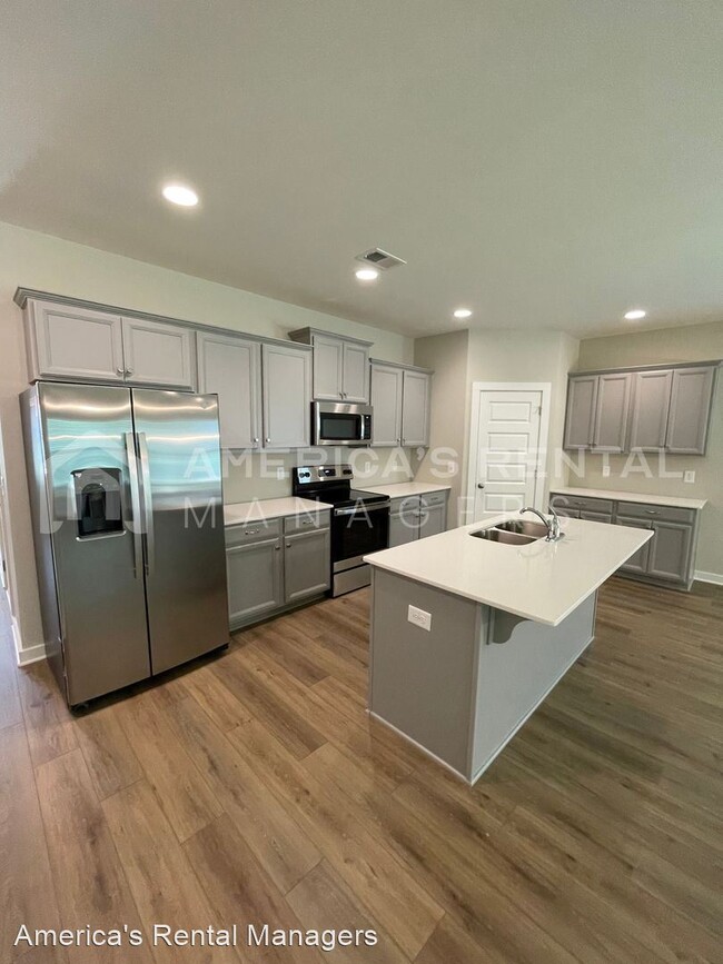 Building Photo - 4 br, 2.5 bath House - 333 Shiloh Creek Drive
