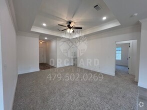 Building Photo - 1040 Silver Birch St
