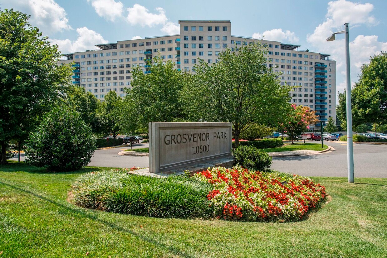 10500 Rockville Pike Unit 1028, Rockville, MD 20852 Condo for Rent in