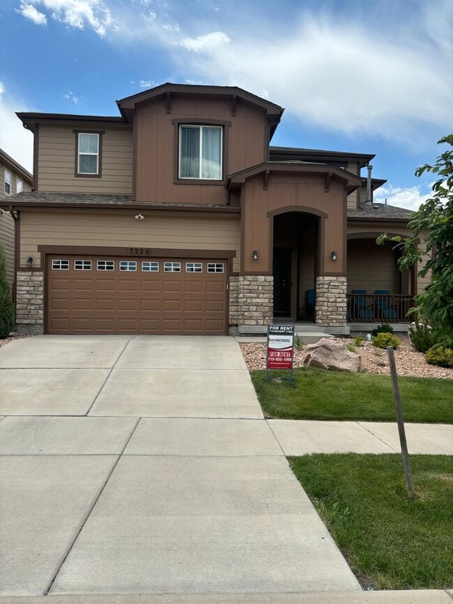Building Photo - Remarkable 5 bed 4 bathroom in Banning Lew...