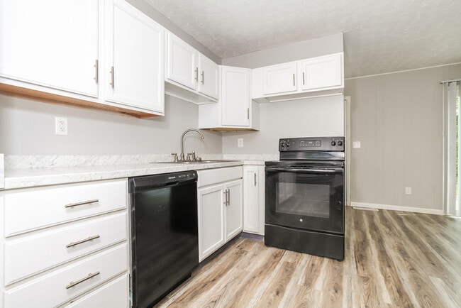 Building Photo - 803 Crowden Dr