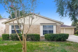 Building Photo - 2707 Skelton Dr