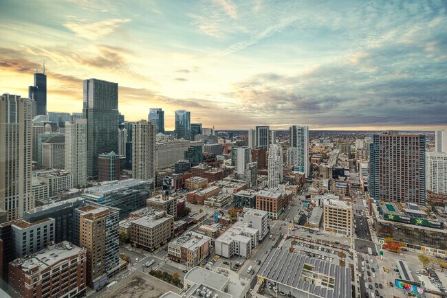 Foto del edificio - 33 W Ontario St