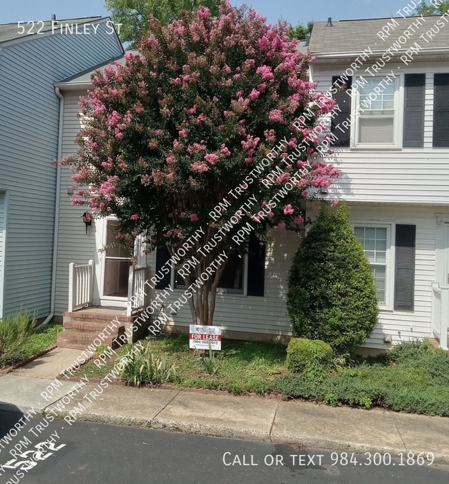 Photo - 522 Finley St- House