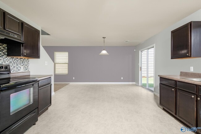 Building Photo - 137 David Barnes Dr