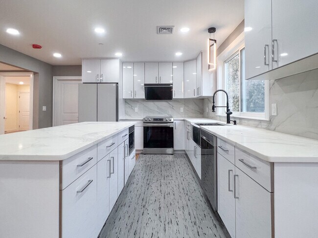 Foto del edificio - 58 Linden Ave