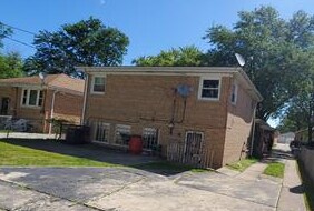 Building Photo - 10920 S Union Ave