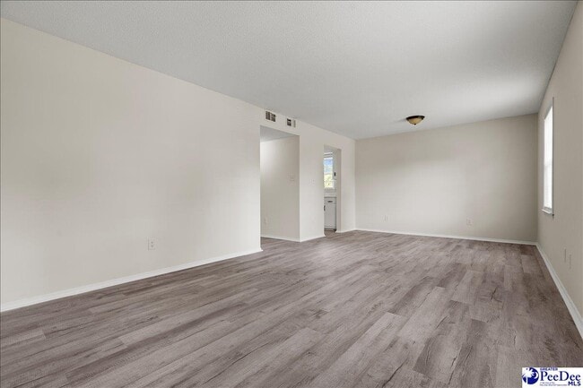 Building Photo - 319 Revell Dr