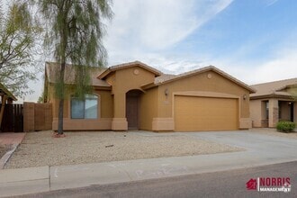 Building Photo - 1033 Nina Dr