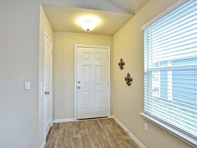 Foto del edificio - 102 Sulphur River Loop
